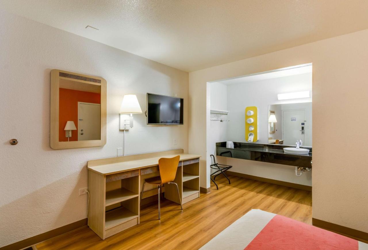 Motel 6-Schiller Park, Il - Chicago O'Hare Dış mekan fotoğraf